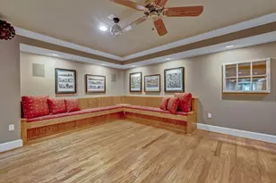 2402 Oakmont Ct, Oakton, VA 22124 - Photo 55