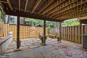 3078 Sugar Ln, Vienna, VA 22181 - Photo 15