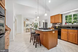 9103 Lynchburg Ct, Fairfax, VA 22032 - Photo 11