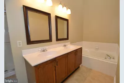 6228 Walkers Croft Way Walkers Croft, Alexandria, VA 22315 - Photo 13