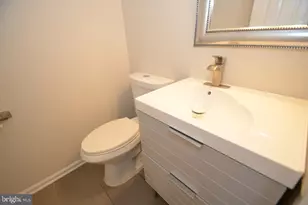 6228 Walkers Croft Way Walkers Croft, Alexandria, VA 22315 - Photo 17