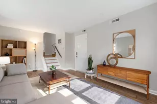 12484 Wendell Holmes Rd, Herndon, VA 20171 - Photo 39