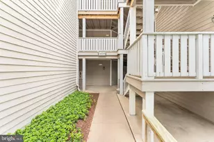 14309 Climbing Rose Way, Centreville, VA 20121 - Photo 3