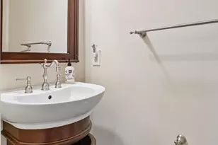 6618 Hunter Creek Ln, Alexandria, VA 22315 - Photo 25