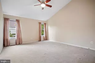 6618 Hunter Creek Ln, Alexandria, VA 22315 - Photo 15