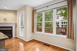6618 Hunter Creek Ln, Alexandria, VA 22315 - Photo 13