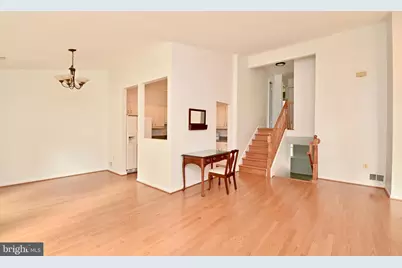 10048 Wood Sorrels Lane, Burke, VA 22015 - Photo 9