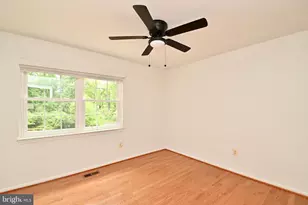10048 Wood Sorrels Ln, Burke, VA 22015 - Photo 17