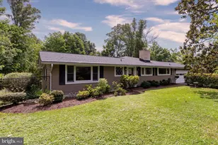 3525 Devon Dr, Falls Church, VA 22042 - Photo 3