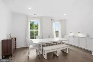 4835 Bauhaus Sq, Chantilly, VA 20151 - Photo 9