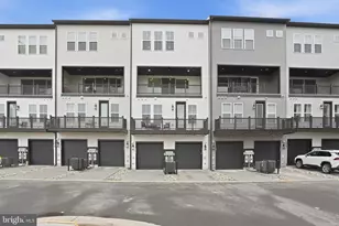 4835 Bauhaus Sq, Chantilly, VA 20151 - Photo 25