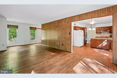 10802 Dayflower Court, Reston, VA 20191 - Photo 13