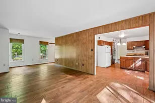 10802 Dayflower Ct, Reston, VA 20191 - Photo 13