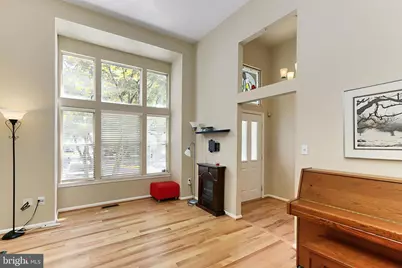 9694 Poindexter Court, Burke, VA 22015 - Photo 5