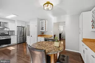 7705 Jewelweed Ct, Springfield, VA 22152 - Photo 5