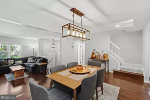 7705 Jewelweed Ct, Springfield, VA 22152 - Photo 3