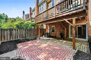 7705 Jewelweed Ct, Springfield, VA 22152 - Photo 15