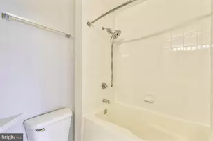 4480 Market Commons Dr, Fairfax, VA 22033 - Photo 13