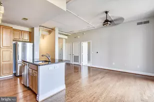 4480 Market Commons Dr, Fairfax, VA 22033 - Photo 7