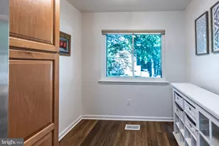 11917 Barrel Cooper Ct, Reston, VA 20191 - Photo 7