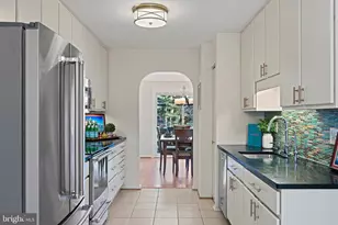 2029 Chadds Ford Dr, Reston, VA 20191 - Photo 9