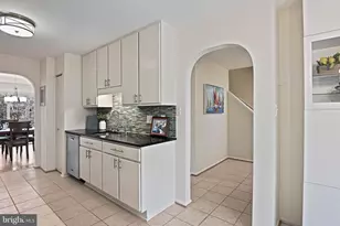 2029 Chadds Ford Dr, Reston, VA 20191 - Photo 11