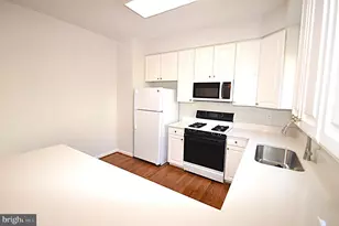 13510 Nickleback Ct, Herndon, VA 20171 - Photo 17