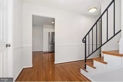 9932 Longford Court, Vienna, VA 22181 - Photo 5