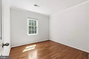 9932 Longford Ct, Vienna, VA 22181 - Photo 25