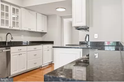 9932 Longford Court, Vienna, VA 22181 - Photo 11