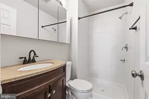 9932 Longford Ct, Vienna, VA 22181 - Photo 21