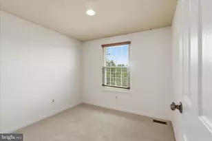6129 Hyacinth Dr, Alexandria, VA 22310 - Photo 25