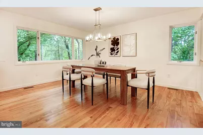 2450 Brussels Court, Reston, VA 20191 - Photo 27