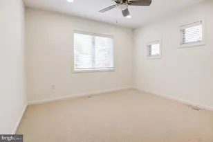 2450 Brussels Ct, Reston, VA 20191 - Photo 33