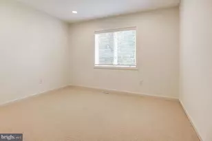 2450 Brussels Ct, Reston, VA 20191 - Photo 31
