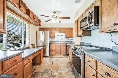 7030 Donna Circle, Annandale, VA 22003 - Photo 7