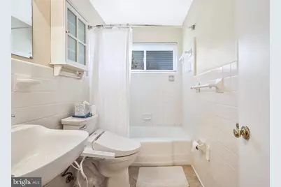 7030 Donna Circle, Annandale, VA 22003 - Photo 17