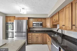 13250 Custom House Ct, Fairfax, VA 22033 - Photo 9