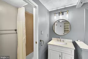 13250 Custom House Ct, Fairfax, VA 22033 - Photo 17