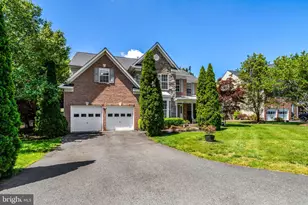 4900 Sunset Ln, Annandale, VA 22003 - Photo 3