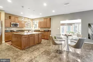 4900 Sunset Ln, Annandale, VA 22003 - Photo 15