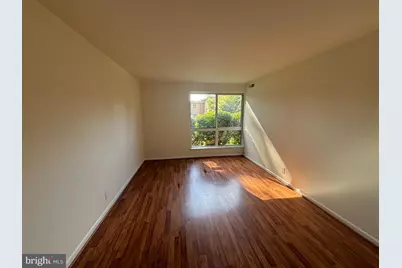 3706 N Rosser Street #T2, Alexandria, VA 22311 - Photo 5