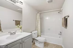 1552 Northgate Square, Reston, VA 20190 - Photo 11