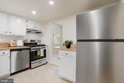 1552 Northgate Square #12B, Reston, VA 20190 - Photo 5