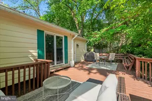 2402 Popkins Ln, Alexandria, VA 22306 - Photo 45