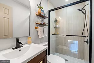 2402 Popkins Ln, Alexandria, VA 22306 - Photo 21