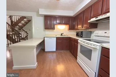 5519 Inverness Woods Court, Fairfax, VA 22032 - Photo 11
