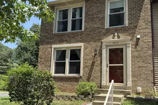 5519 Inverness Woods Ct, Fairfax, VA 22032 - Photo 1
