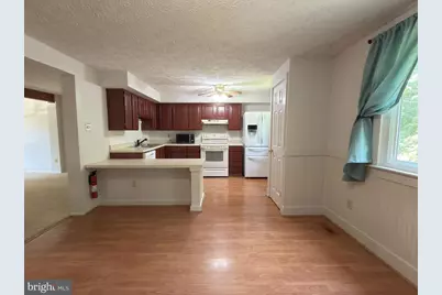 5519 Inverness Woods Court, Fairfax, VA 22032 - Photo 9
