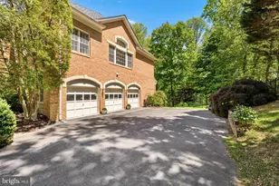 897 Chinquapin Rd, McLean, VA 22102 - Photo 3